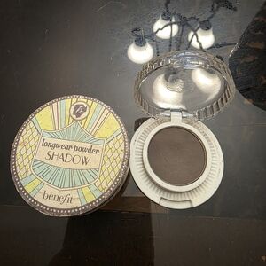Benefit Long Wear Powder Shadow